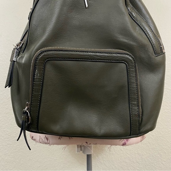 Simply Vera Olive Green Faux Leather Scale Embellished Zip Backpack Purse - Picture 4 of 14